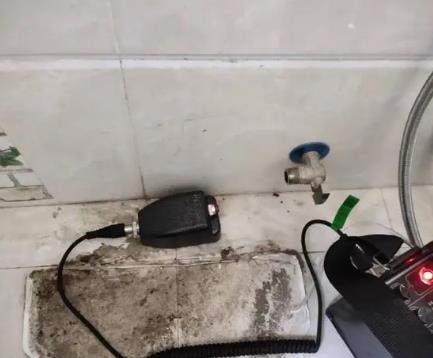 米林屋顶漏水维修公司分享下卫生间漏水的危害及解决方法